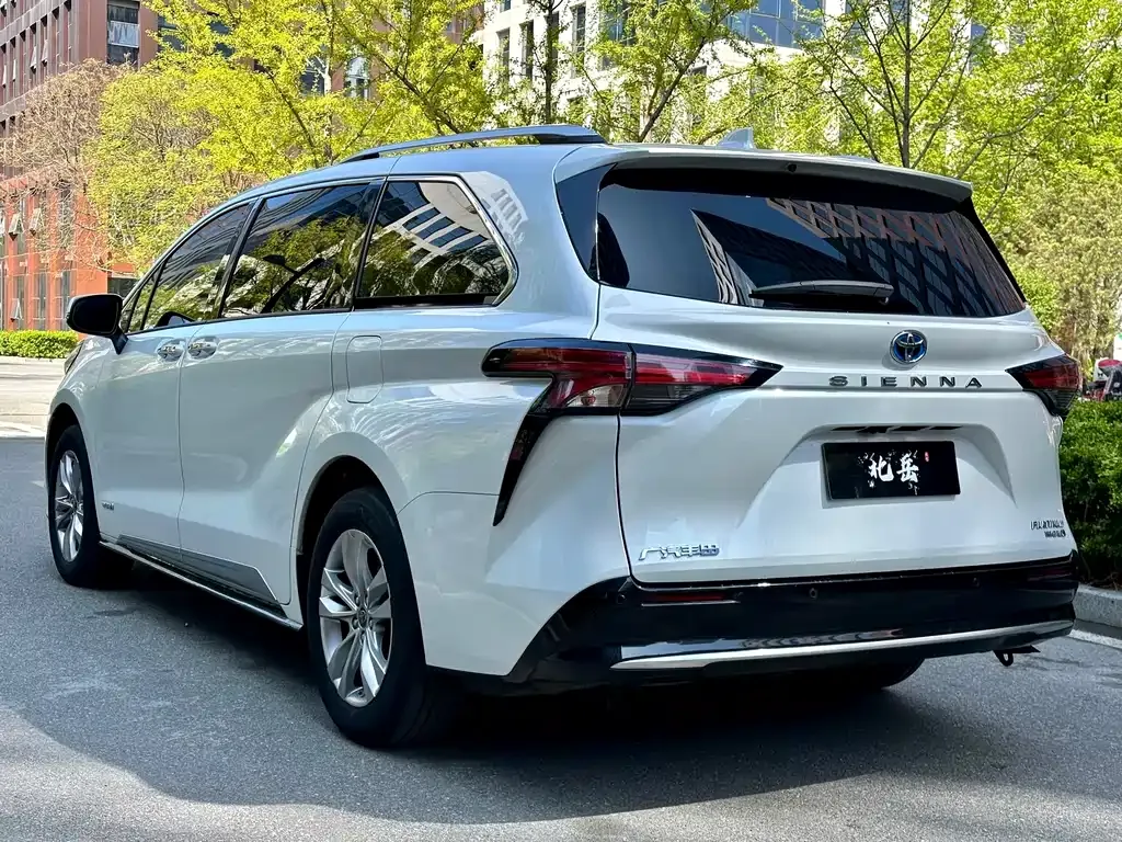 Toyota Sienna 2022 из CN, фото 8