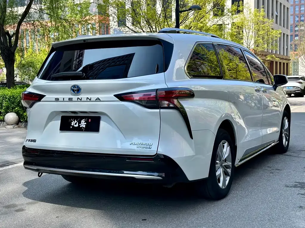 Toyota Sienna 2022 из CN, фото 10