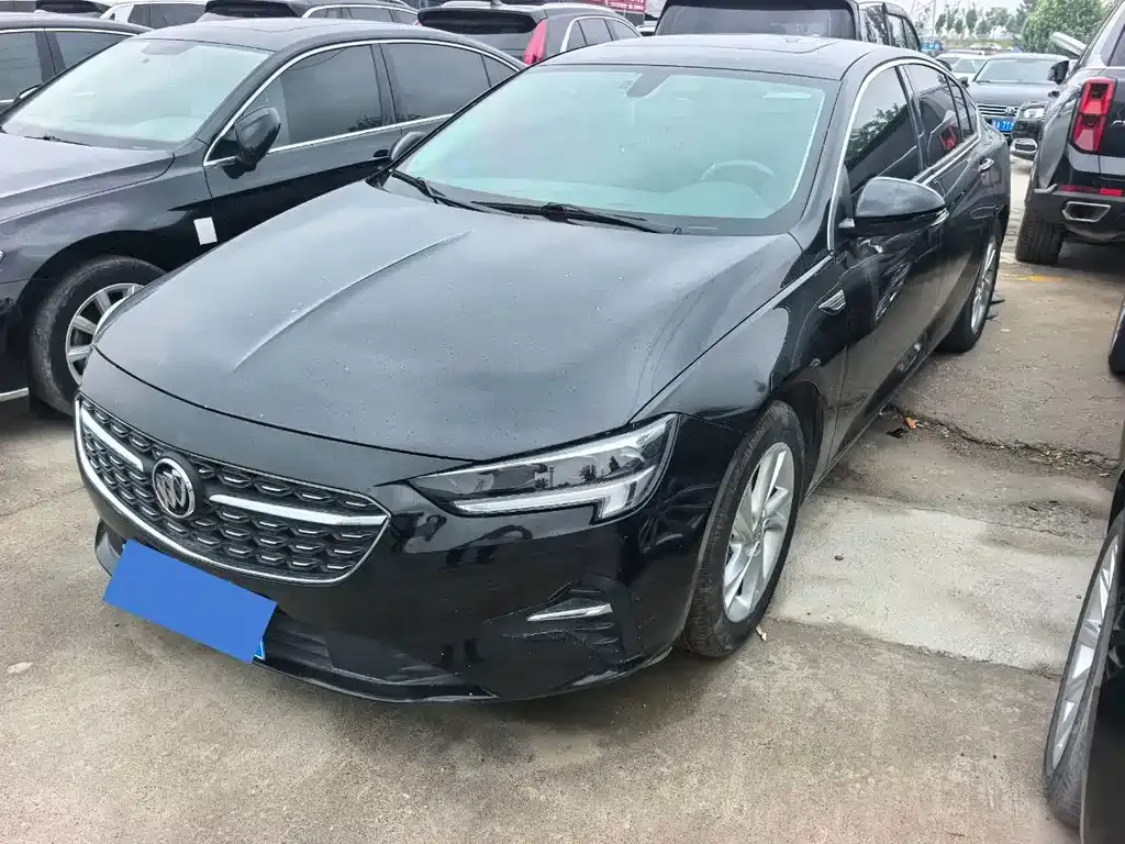Buick Regal — фото 1