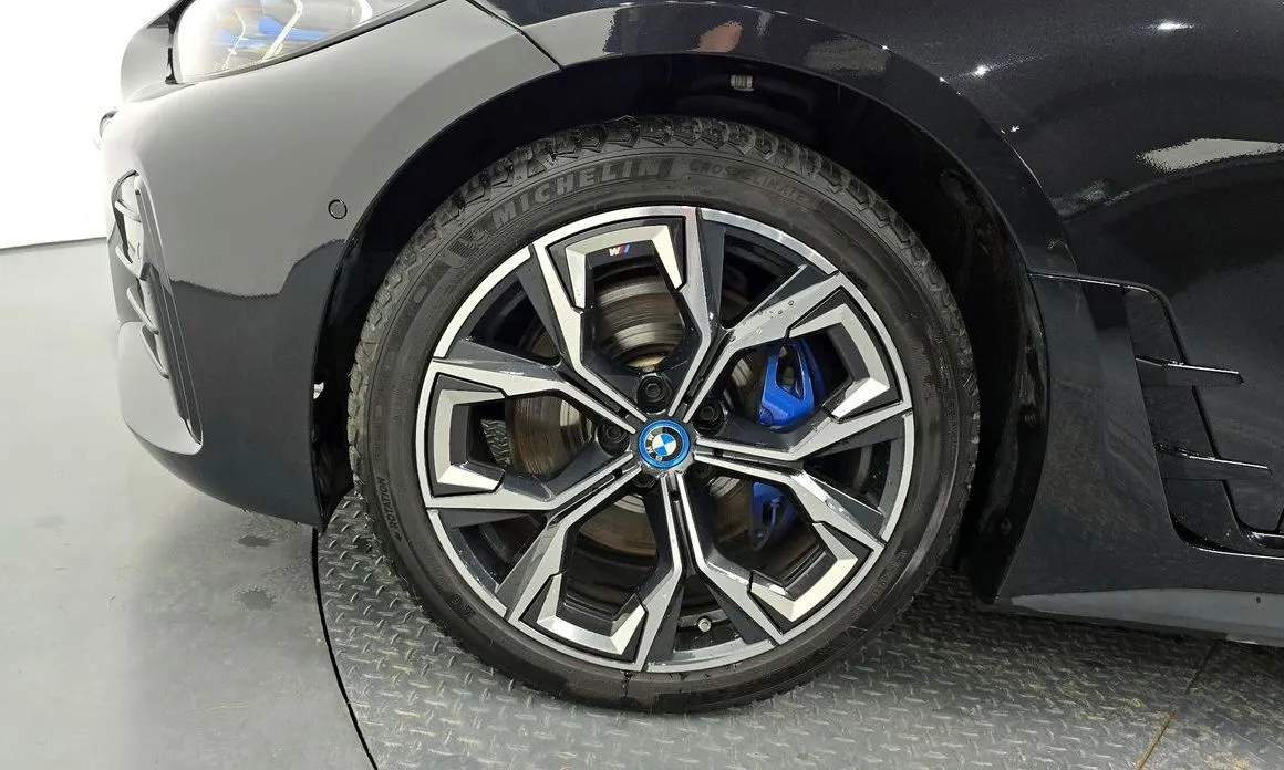 BMW i4 2024 из KR, фото 2