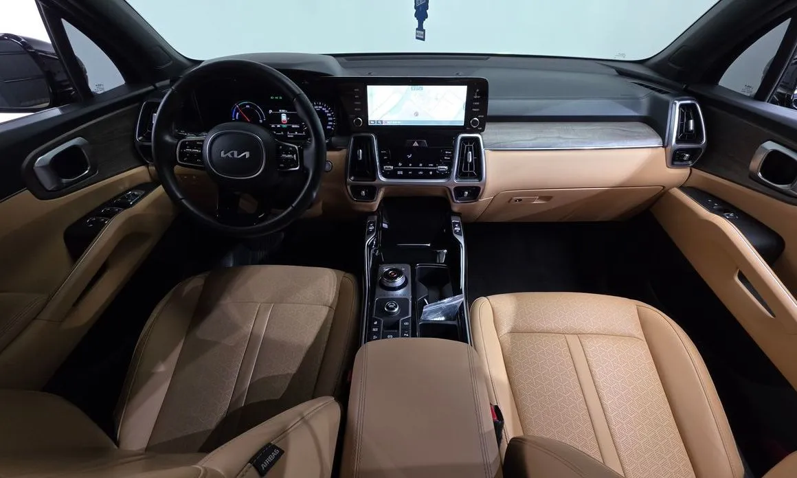 Kia Sorento — фото 9