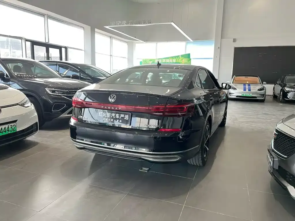 Volkswagen Passat — фото 4