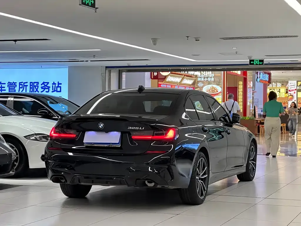 BMW 3 Series 2022 из CN, фото 5