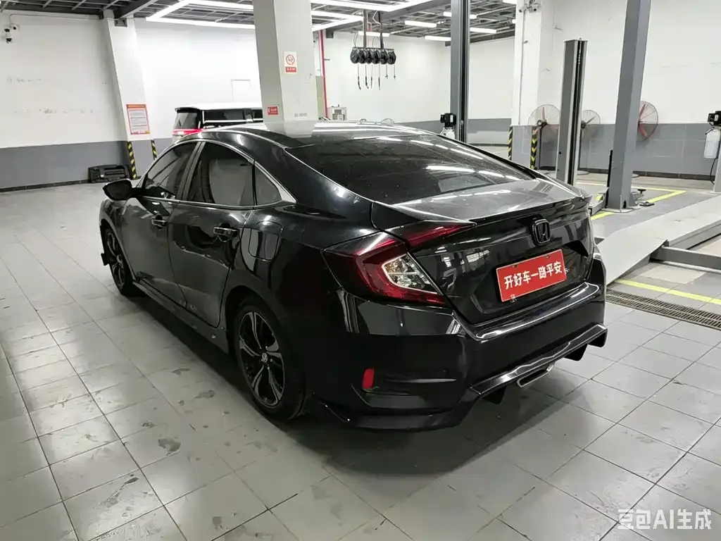 Honda Civic — фото 3