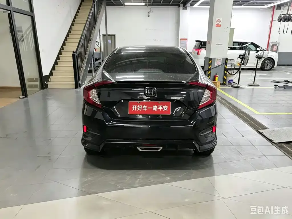 Honda Civic — фото 4