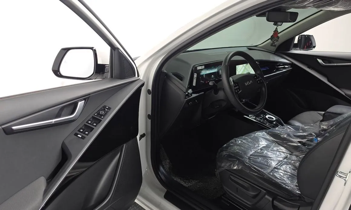 Kia Niro — фото 10