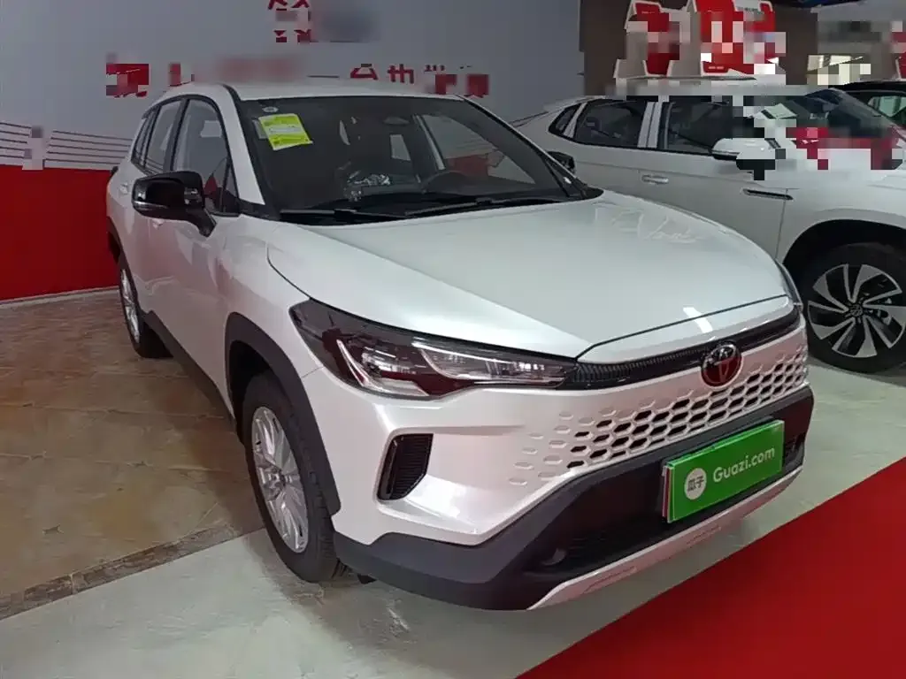 Toyota Corolla Cross — фото 3