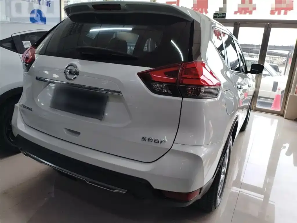 Nissan X-Trail 2025 из CN, фото 10