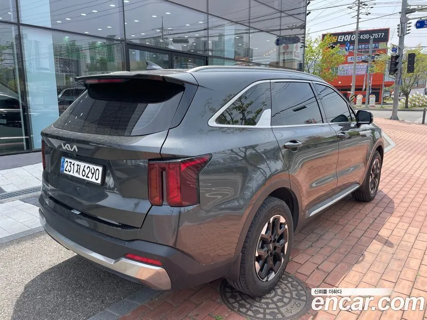 Kia Sorento — фото 10
