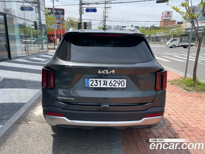 Kia Sorento — фото 5