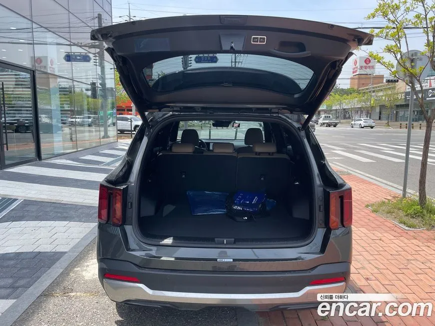 Kia Sorento — фото 6