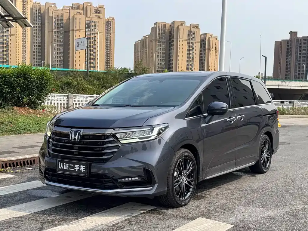 Honda Odyssey — фото 1