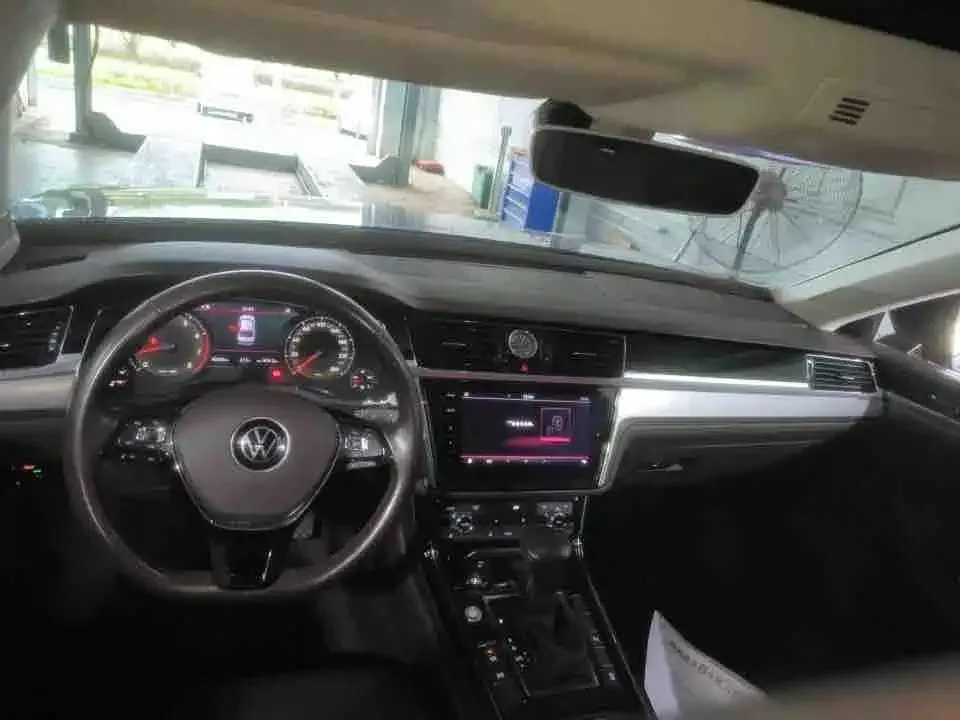 Volkswagen Phideon 2022 из CN, фото 4