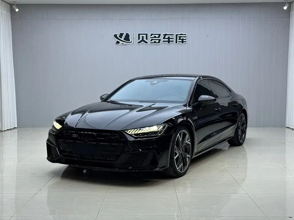 Audi A7L — фото 1