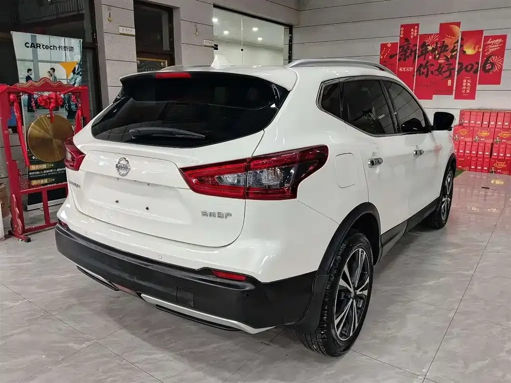 Nissan Qashqai — фото 5