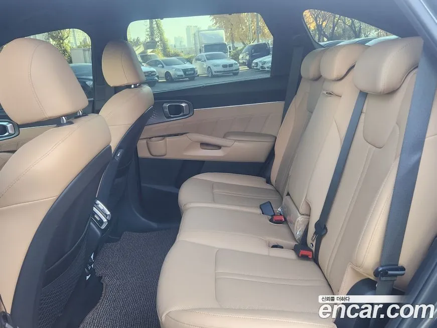 Kia Sorento — фото 4