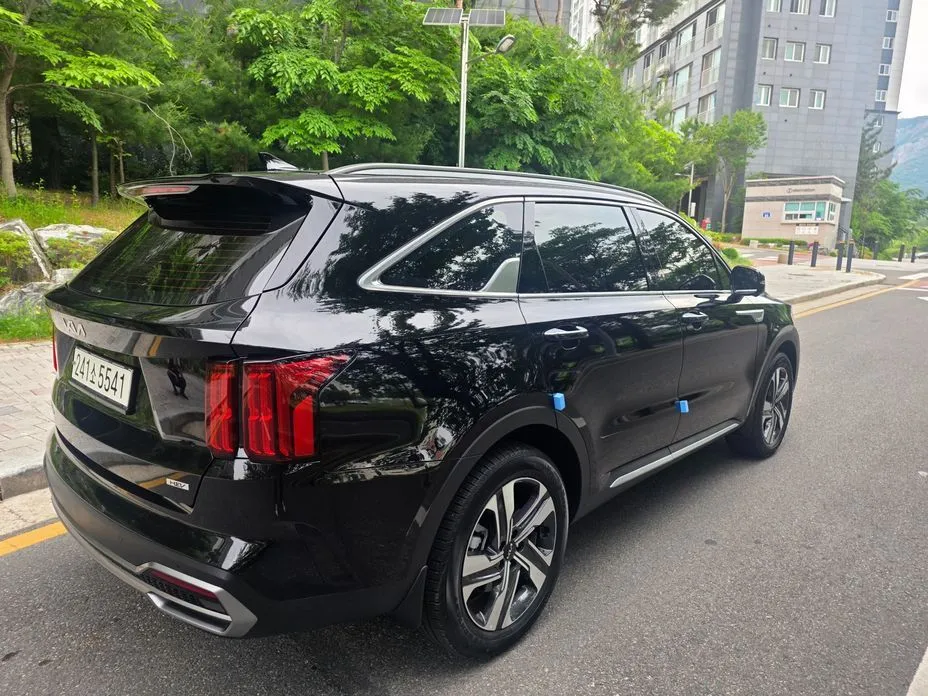 Kia Sorento — фото 7