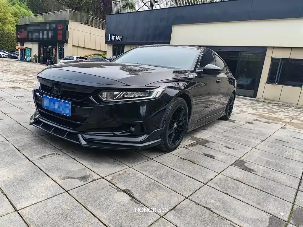 Honda Accord — фото 1
