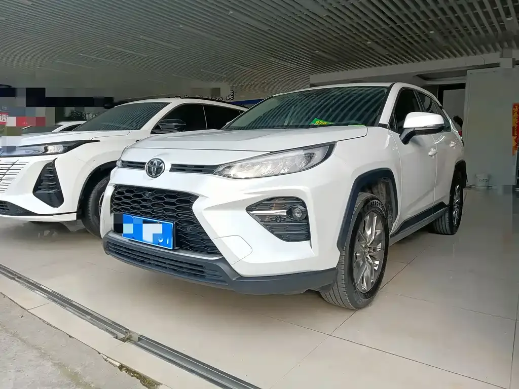 Toyota Wildlander — фото 1