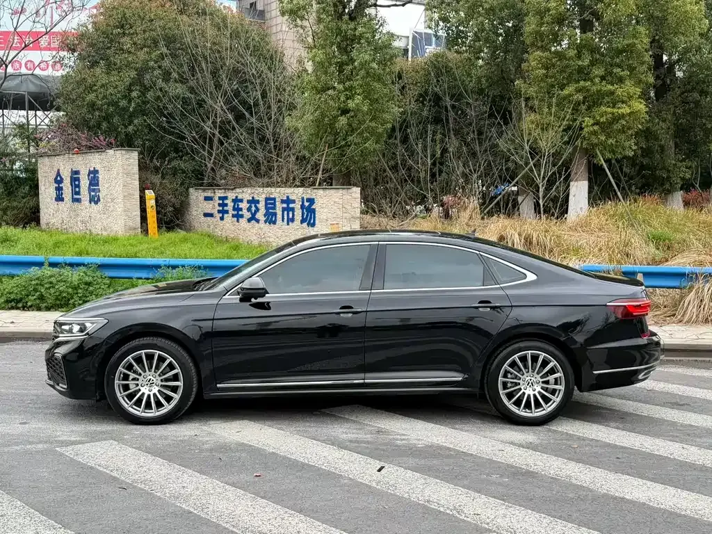 Volkswagen Passat — фото 9