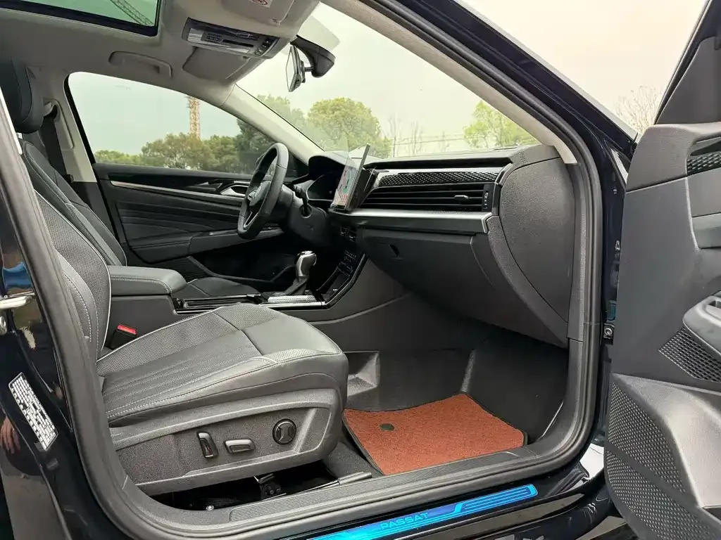 Volkswagen Passat — фото 2