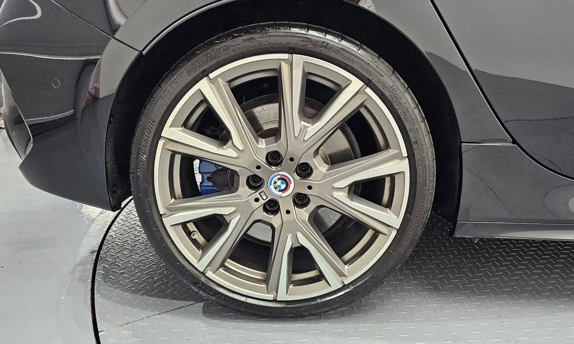 BMW 1-Series 2023 из KR, фото 2