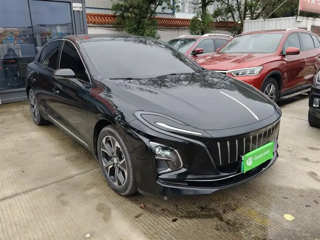 Hongqi E-QM5 — фото 4