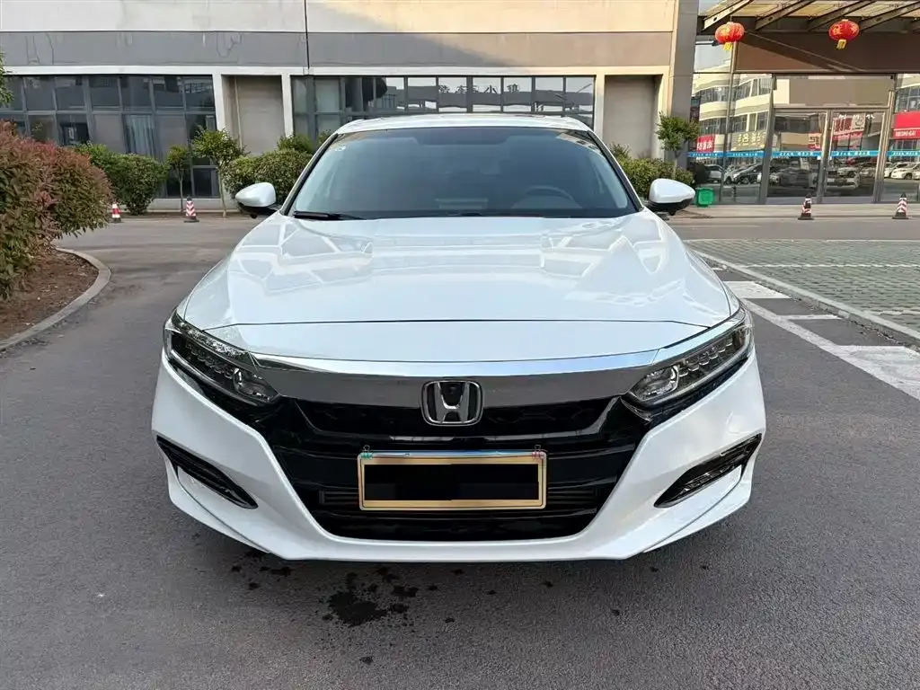 Honda Accord — фото 4