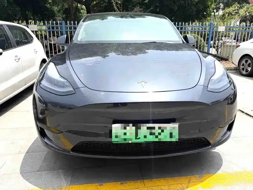 Tesla Model Y — фото 6