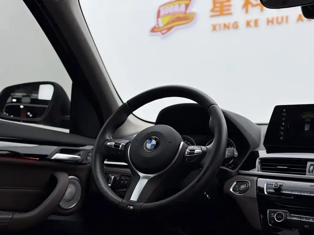 BMW X1 — фото 2