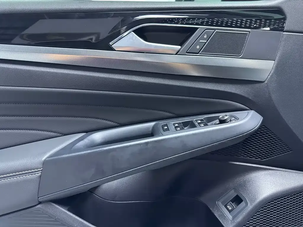 Volkswagen Passat — фото 5