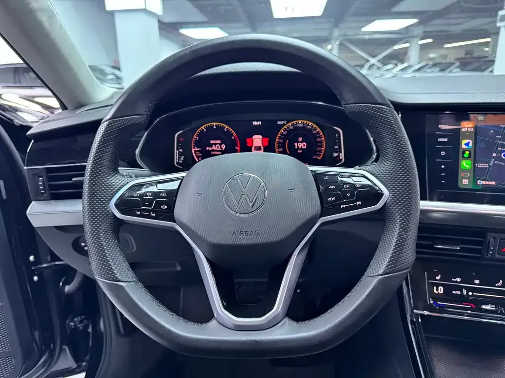 Volkswagen Passat — фото 7