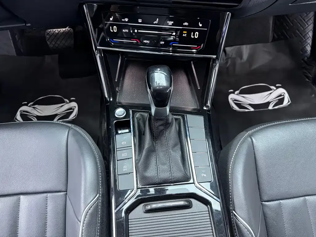 Volkswagen Passat — фото 10