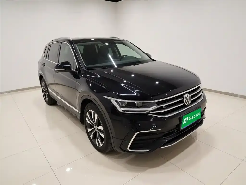 Volkswagen Tiguan L — фото 2