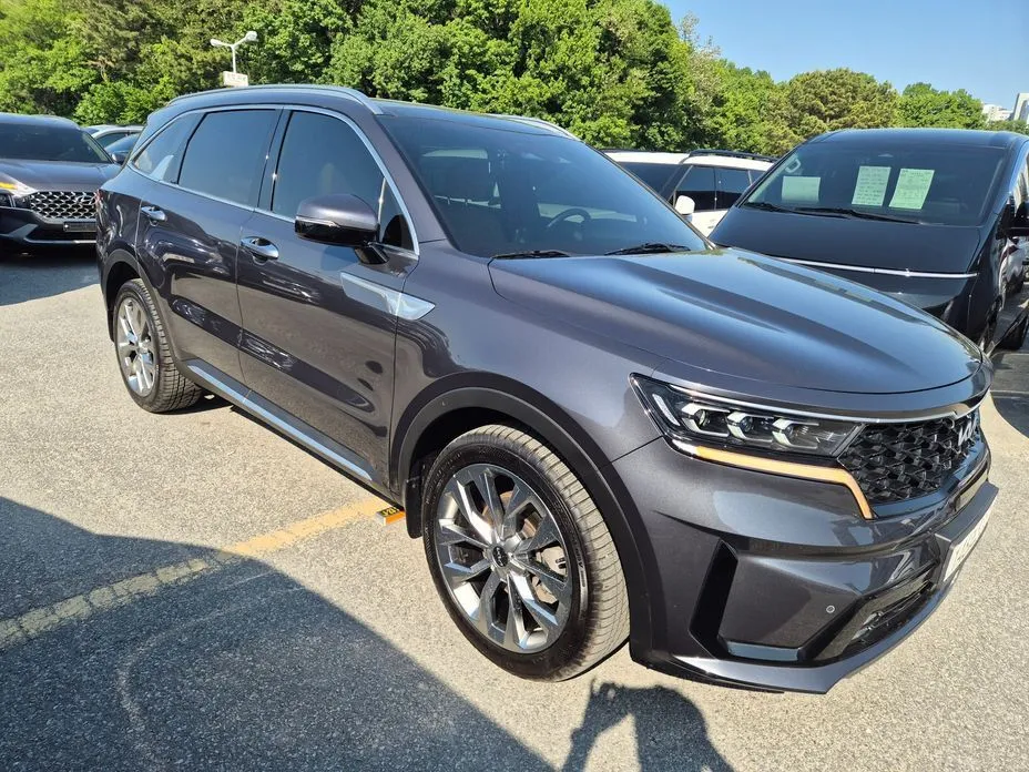 Kia Sorento — фото 5