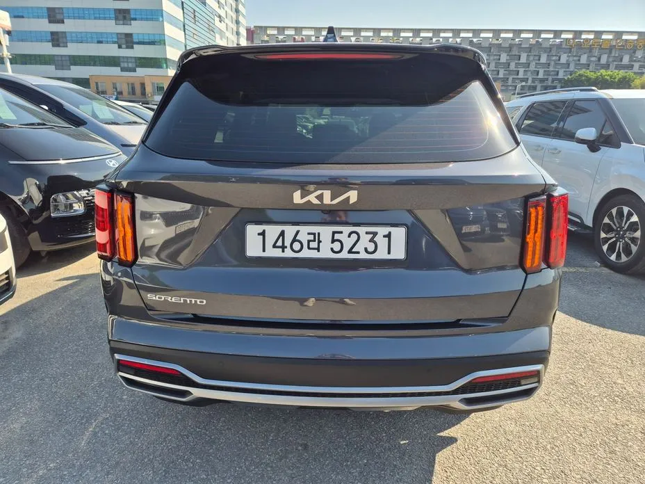 Kia Sorento — фото 6