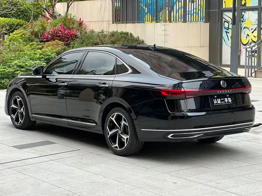 Volkswagen Passat — фото 9