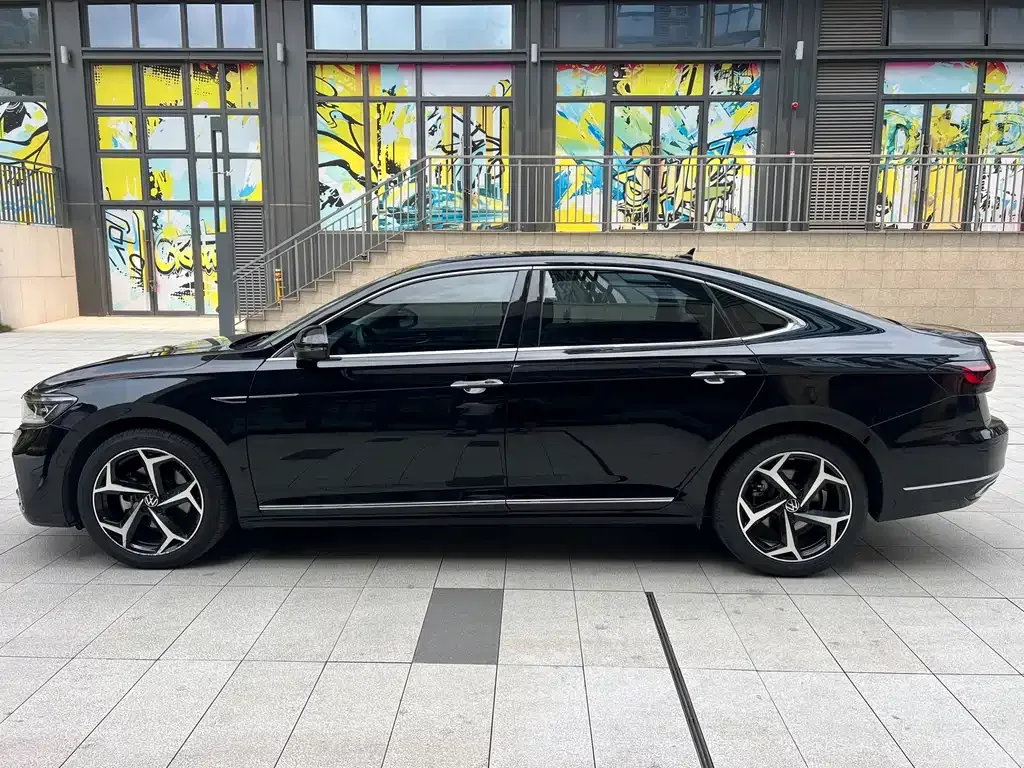Volkswagen Passat — фото 7