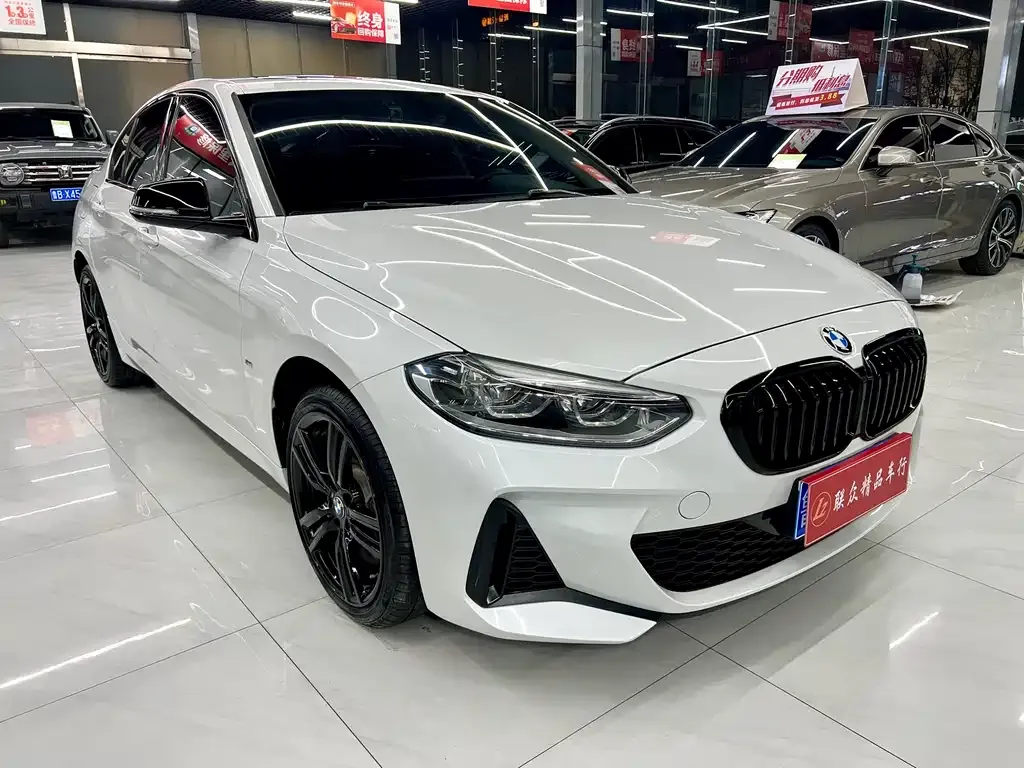 BMW 1 Series 2021 из CN, фото 10