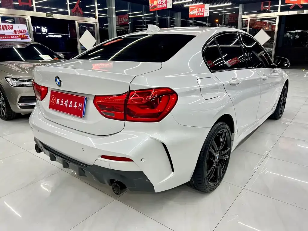 BMW 1 Series 2021 из CN, фото 4
