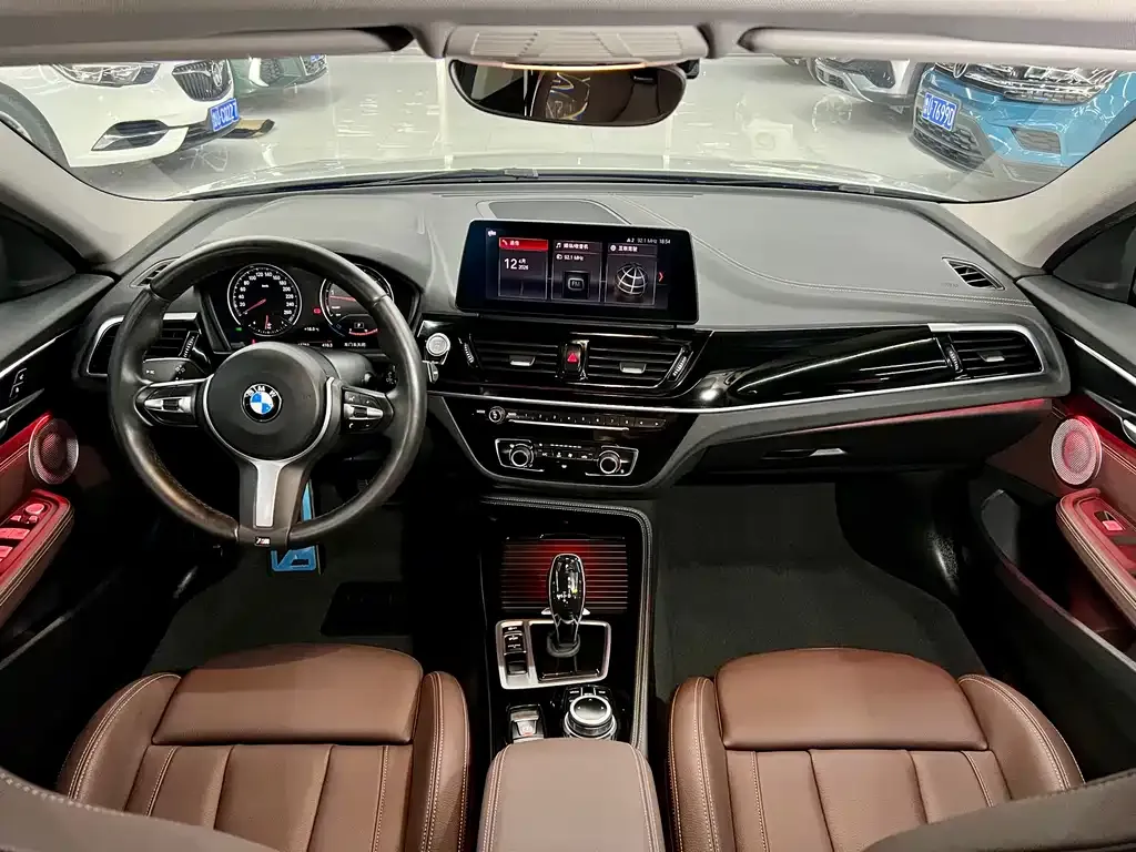 BMW 1 Series 2021 из CN, фото 2