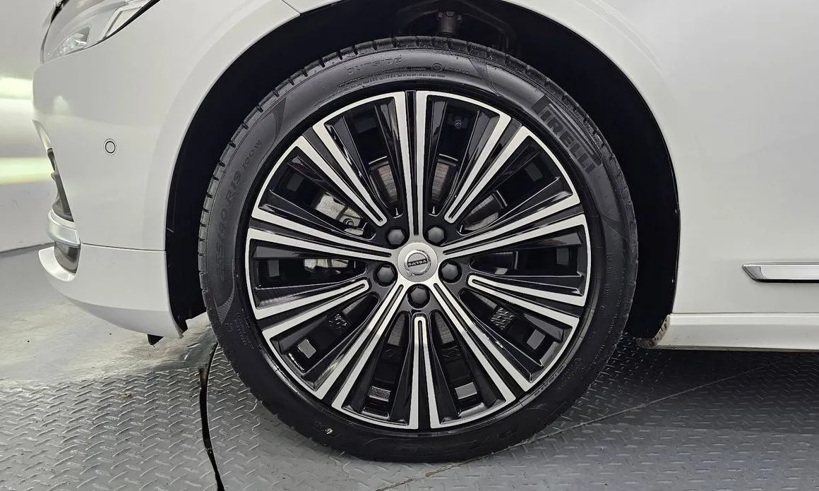 Volvo S90 2023 из KR, фото 6