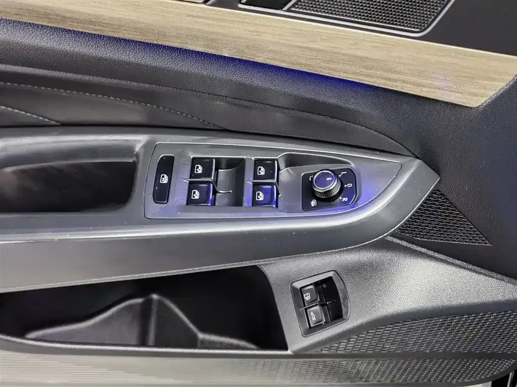 Volkswagen Passat New Energy 2021 из CN, фото 7