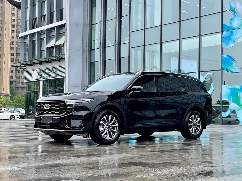 Ford Edge — фото 1