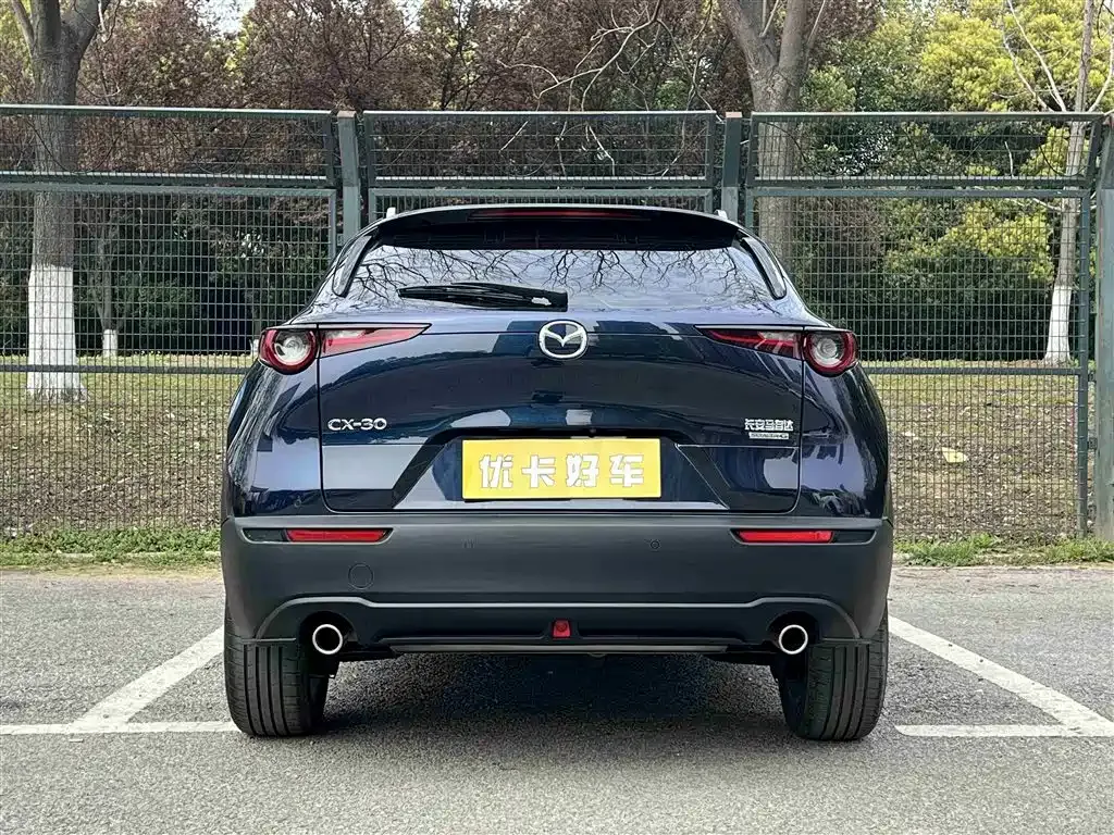 Mazda CX-30 — фото 2
