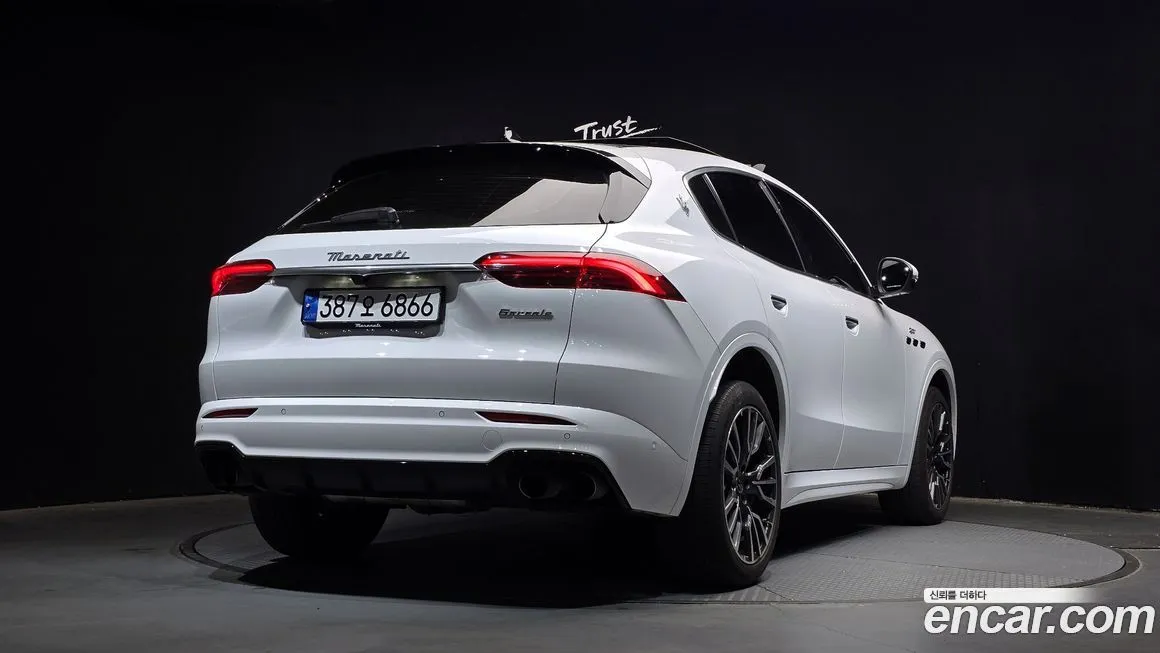 Maserati Grecale 2023 из KR, фото 8