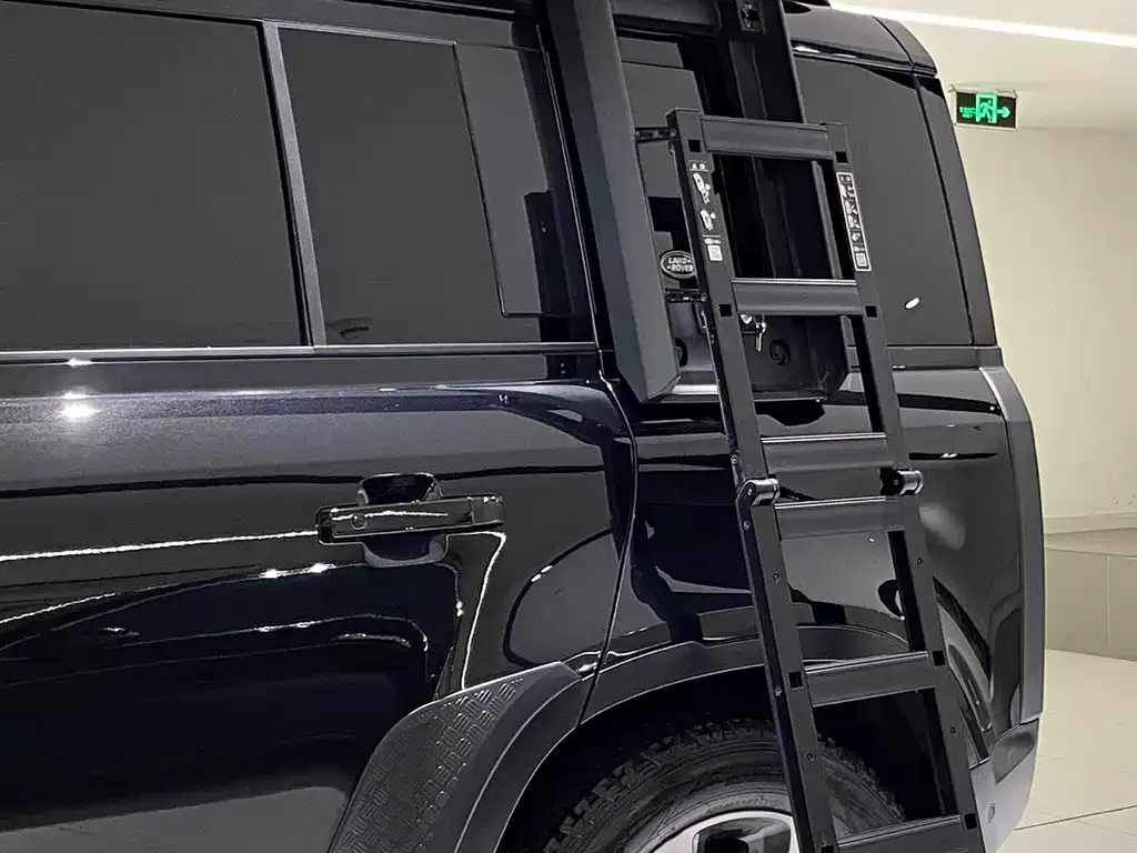 Land Rover Defender — фото 9