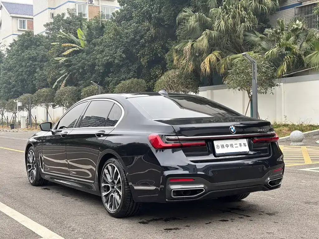 BMW 7 Series 2021 из CN, фото 8