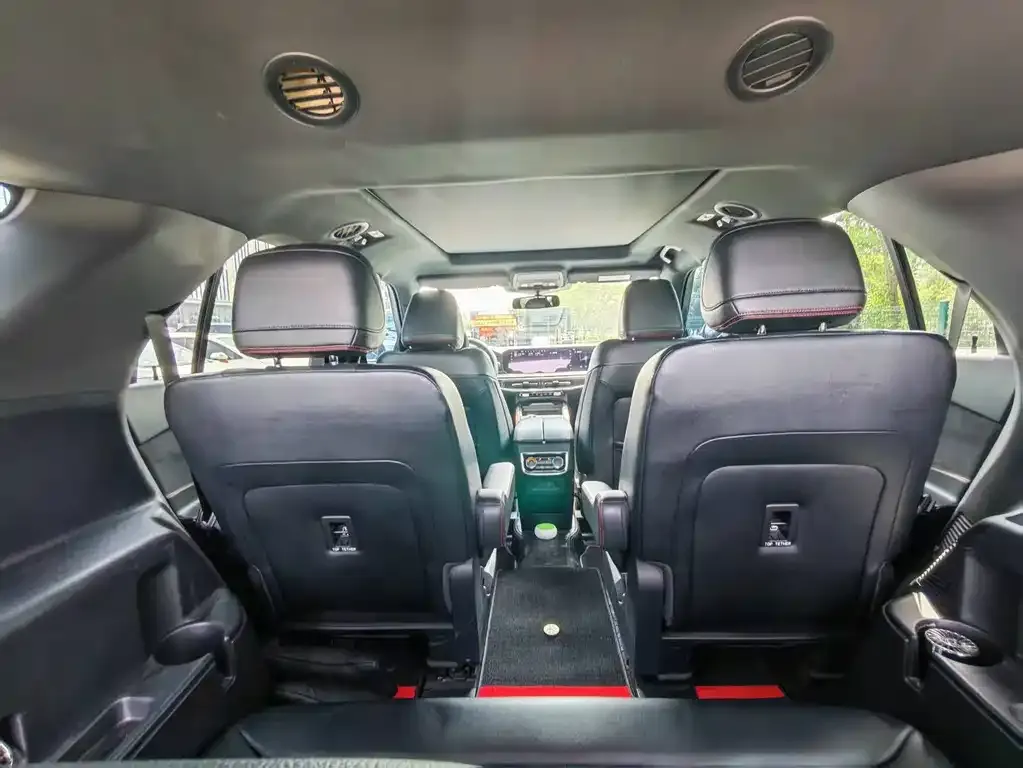 Ford Explorer 2022 из CN, фото 6