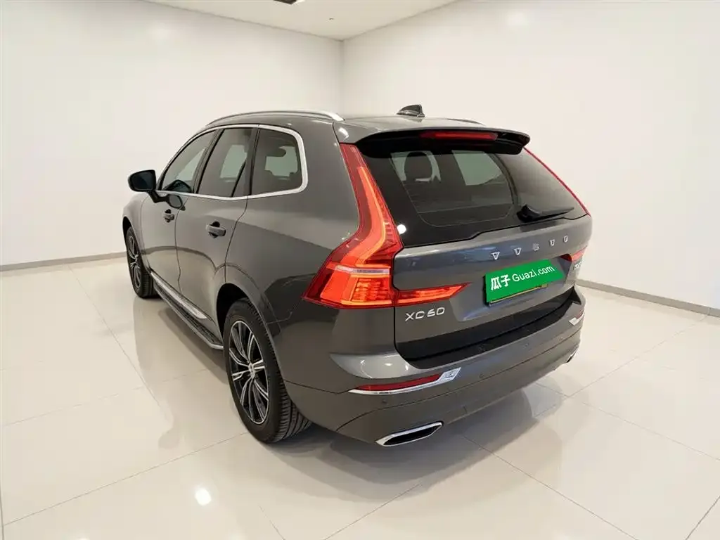 Volvo XC60 2021 из CN, фото 8